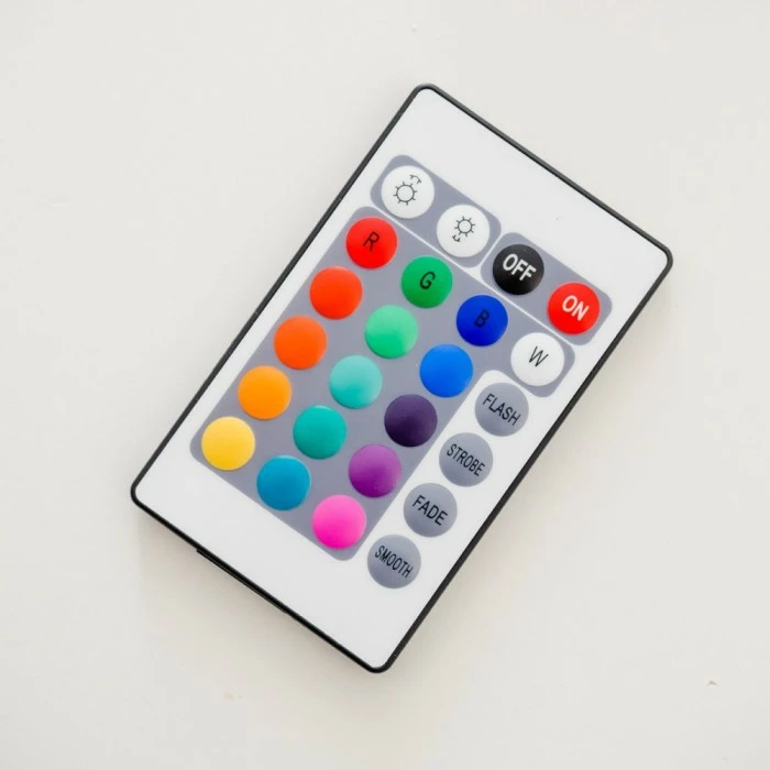 Paul Neuhaus Leuchten Paul Neuhaus DAAN-RGB Deckenleuchte LED Chrom, 2-flammig, Fernbedienung, Farbwechsler 19 Paul Neuhaus Leuchten Paul Neuhaus DAAN-RGB Deckenleuchte LED Chrom, 2-flammig, Fernbedienung, Farbwechsler – Bild 19