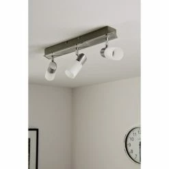 Trio Leuchten CLAPTON Deckenleuchte LED Chrom, Aluminium, Edelstahl, 3-flammig 13 Trio Leuchten CLAPTON Deckenleuchte LED Chrom, Aluminium, Edelstahl, 3-flammig -LED Leuchten Verkäufe trio leuchten clapton deckenleuchte 821410305 do1 2